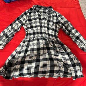 Black and white long sleeve Zara dress